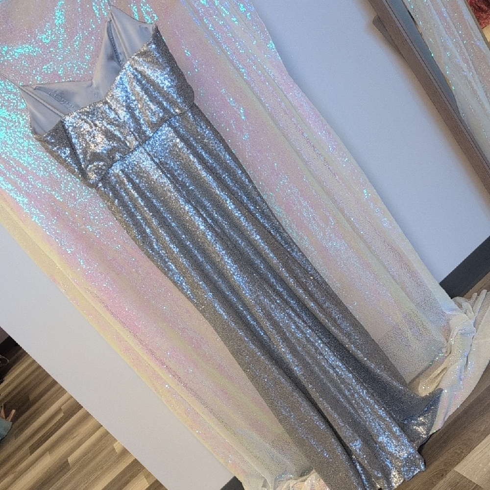 Bari Jay Silver Sequin Dress - Picture 8 of 8